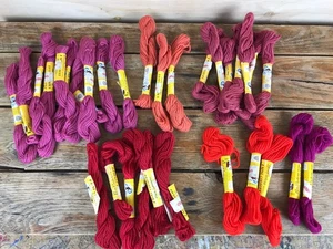 VTG Laine Colbert Pour Tapisserie Tapestry Wool Yarn Lot 31 Skeins France - Picture 1 of 7