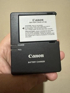 Original Canon LC-E8E Akku Ladegerät & LP-E8 Akku - sehr guter Zustand - Bild 1 von 4