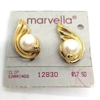 VINTAGE MARVELLA CLIP ON EARRINGS GOLD TONE PEARL WING DESIGN 80S DEADSTOCK - Image 1 of 4