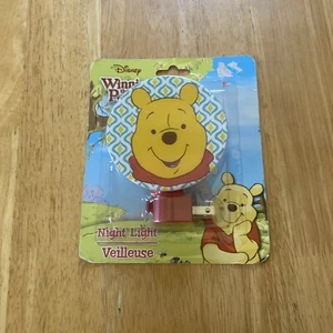 (US) BABY NURSERY CHILD ROOM DISNEY WINNIE POOH DISNEY NIGHT LIGHT NIGHTLIGHT - Picture 1 of 2