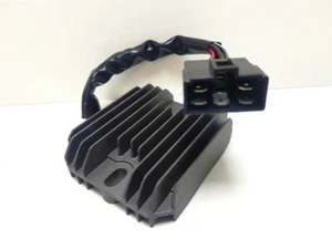 REGOLATORE DI TENSIONE PER SUZUKI BURGMAN 125-150-200-250-400 1998 1999 2000 - Foto 1 di 3