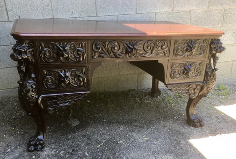 R. J. HORNER CARVED MAHOGANY WINGED GRIFFIN PARTNERS DESK Cover