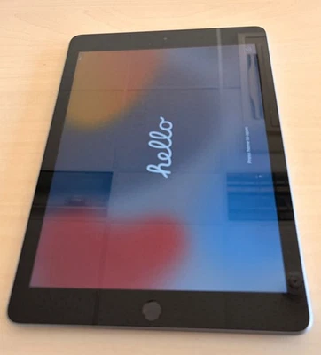 Apple iPad 6. Gen. MR7F2B/A 32GB Wi-Fi 9,7 Zoll - Space Grau - Top Zustand A - Bild 1 von 4