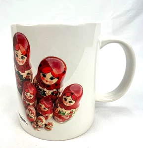 Taza de café/té blanca 2 imágenes de 11 MUÑECAS RUSAS DE ANIDACIÓN y una frase rusa - Imagen 1 de 5