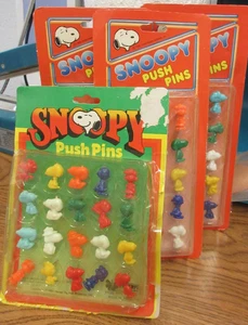 Posten Vintage Peanuts Snoopy Woodstock Stecknadeln Daumennadeln Schmetterling Originale - Bild 1 von 5