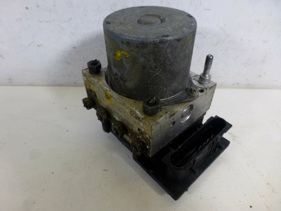 BOMBA/MODULADOR/UNIDAD DE CONTROL ABS NISSAN ALMERA TINO 2000-2006 47660 BU700 Foto 1 de 2