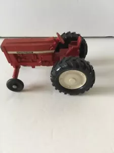 Ertl farm country tractor vintage 1960 cast metal 1/32 International Harvester - Picture 1 of 5