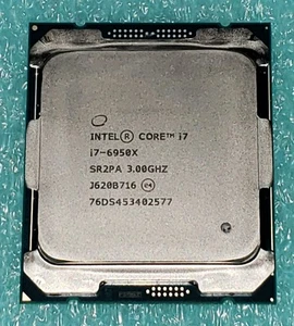Intel Core i7-6950X SR2PA Processor 10Cores 20Threads 3.00GHz (1236) - Picture 1 of 2