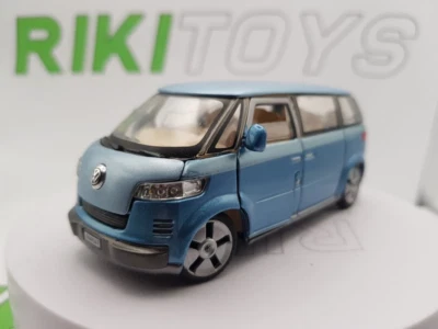 Volkswagen Microbus 2001 Cararama 1/43 - Photo 1/3
