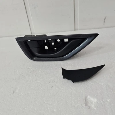 OEM 2019-2023 SUBARU FORESTER TRASERO IZQUIERDO LADO DEL CONDUCTOR INTERIOR MANIJA DE PUERTA NEGRA  Foto 1 de 4