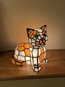 Stained Glass Small Kitty Cat Lamp Night Light Tiffany Style Calico Green Eyes - Picture 1 of 18
