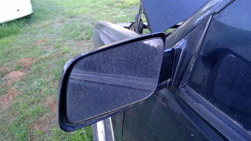 Driver Side View Mirror Power Fits 92-00 CHEVROLET 2500 PICKUP 230534 - Image 1 of 4