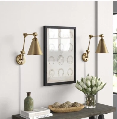 Lámpara ajustable moderna montada en la pared con brazo oscilante dorado 2 WINGBO, acabado latón nueva Foto 1 de 4