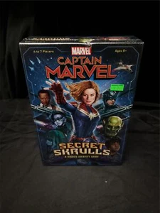 Juego de cartas Captain Marvel Secret Skrulls Usaopoly - Imagen 1 de 2