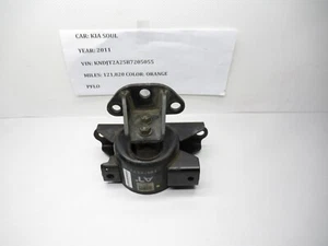 2010-2011 Kia Soul Bracket Assembly-Transmission Mounting 218302K100 OEM - Picture 1 of 6