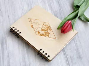 Reisejournal A5, A6 leeres Tagebuch Reisende Geschenk Frauen Holz Notizbuch - Bild 1 von 8