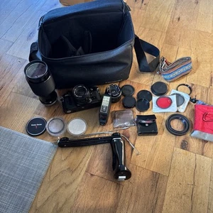 Canon A-1 Camera Kit w Vivitar 70-210 mm 1:3.5, 28mm 1:2.8, Vivitar 253 & More! - Picture 1 of 22
