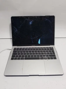 Apple MacBook Air Retina 13 2018 - Intel Core i5 - Lötter RAM - Gelößte SSD - Bild 1 von 12