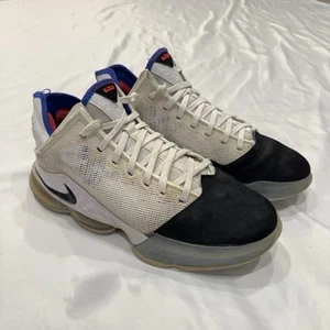 Nike Herren LeBron 19 Low DH1270-100 Weiß Schwarz Basketballschuhe Turnschuhe Gr. 10,5 - Bild 1 von 7