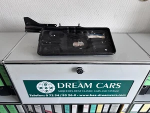 NEU NOS Mercedes W114 W115 Limousine Coupe Batterie Rahmen Halter Bracket OEM - Bild 1 von 19