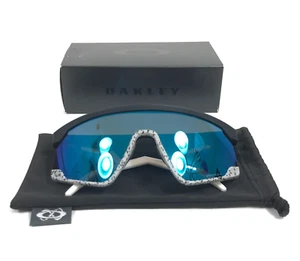 Oakley Sunglasses BXTR OO9280-0339 Matte Black White Gray Prizm Sapphire Lenses - Picture 1 of 12