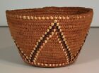 ca1930s NATIVE AMERICAN NISQUALLY / SALISH INDIAN BASKET WITH IMBRICATED DESIGN 