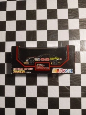 NASCAR Davey Allison #28 Texaco 1:43 Scale  1992 RACING CHAMPIONS STOCK CAR  - Image 1 of 4