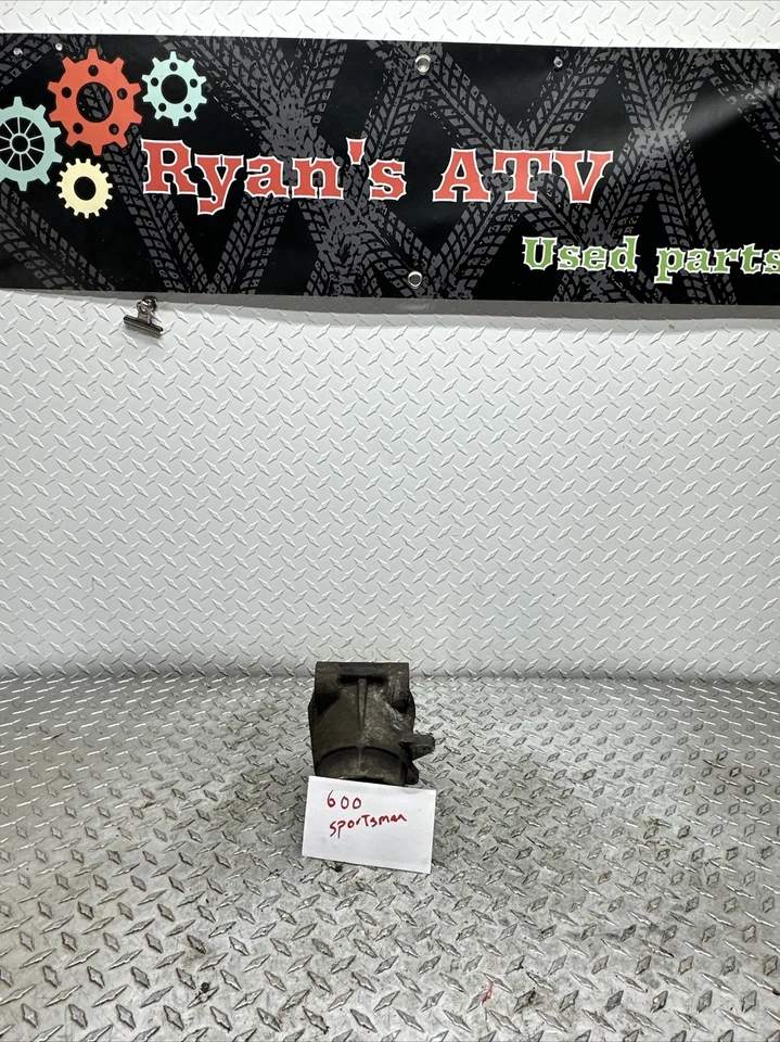 2005 POLARIS SPORTSMAN 600 задний шпиндель костяшки подшипника перевозчик, 5134206 слева - Изображение 1 из 4