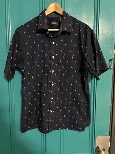 Van Heusen Never Tuck  Flamingo Print Short Sleeve Button Down Shirt - Large - Picture 1 of 6