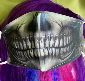 Colossal Attack On Titan Anime Creepy Smile Design Face Cover Mask w. 2 Filters - Picture 1 of 6