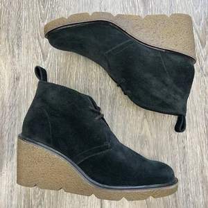 Clarks Clarkford Damen-Stiefelette schwarz Wildleder Keilabsatz Größe 9,5 Chukka Chelsea " - Bild 1 von 10