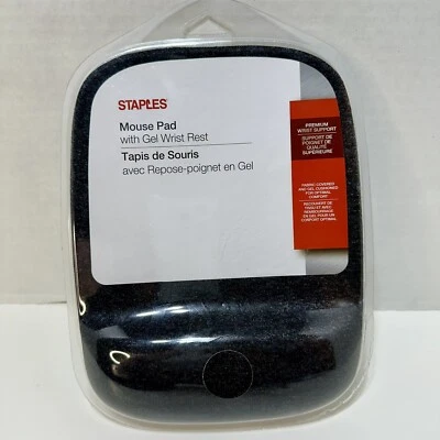 Mouse Pad with Gel Wrist Rest Staples New  In Package - Image 1 of 3