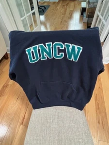 UNCW bestickter marineblauer Kapuzenpullover Champion Sweatshirt Damen Gr. M - Bild 1 von 5