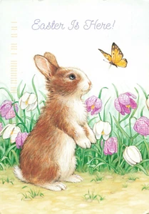 ¡Ya está aquí la Pascua!, lindo conejito conejo mariposa y flores, postal vintage - Imagen 1 de 2