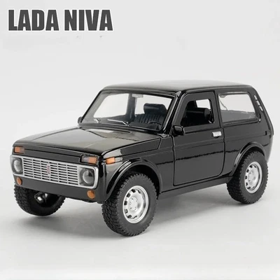 1:18 Lada Niva WAS-2121 Model Car with Light and Sound Features - Bild 1 von 4