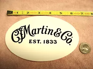 CF MARTIN & Co. logo 1833. ADESIVO ovale. Peel & stick vinile. B&W 6"" x 4"". custodia 2 - Foto 1 di 2