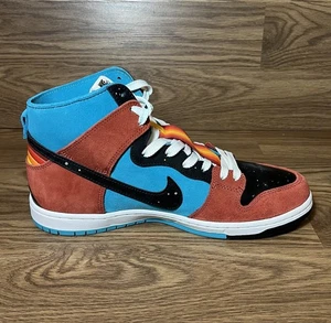 NUOVO Taglia 11 - Nike Di’orr Greenwood x Dunk SB High Navajo Arts (scatola danneggiata) - Foto 1 di 6