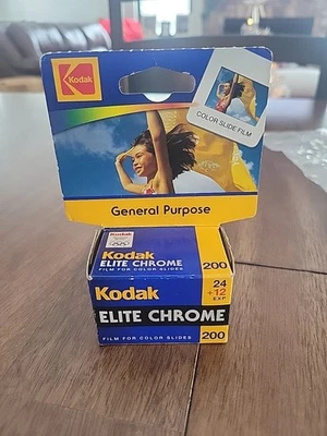 Película deslizante Kodak Elite cromada 200 colores nueva 24+ 12 exposiciones vintage nueva en caja Foto 1 de 4