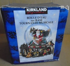 Kirkland Signature musikalische Wasserkugel drehbarer Sockel Weihnachtsmann mit Rentier - Bild 1 von 24