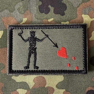 BLACKBEARD FLAGGE - OD GREEN gestickter Aufnäher mit Klettverschluss Militär Moral Lehre - Bild 1 von 4