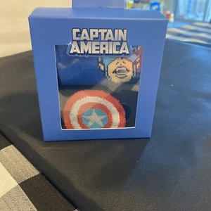 Marvel Captain America Men's 2 Pair Novelty Socks Gift Set, Shoe Size 6-12/New - Picture 1 of 3