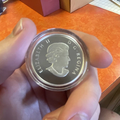 2014 Royal Canadian Mint 10 Dollars Fine Silver Coin O Canada The Igloo - 1/2 Oz Cover