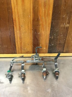 Fiat 124 Spider • Original Fuel Rail, Injectors & Pressure Regulator Used. KF320 - Image 1 of 4