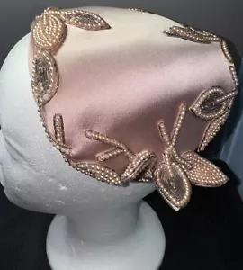 Cappello da donna vintage blush dettaglio perline rosa di Woodmere NY - Foto 1 di 5