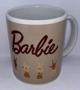 BARBIE - Retro Strong Power Bold Ceramic Mug - Foto 1 di 5