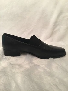 Mootsies Tootsies Womens Loafer Size 7.5 Black Leather Elastic Comfort Slip On - Picture 1 of 10