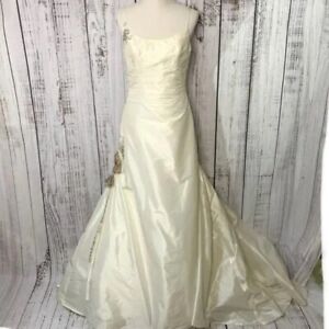 Kleinfeld Rembo Styling Taffeta A-Line Wedding Gown Floral appliques Size 12