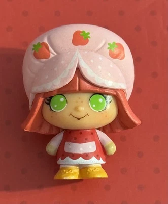 Figura Micro Cheebee Strawberry Shortcake TLS “ULTRA RARA” Serie 1 Foto 1 de 4