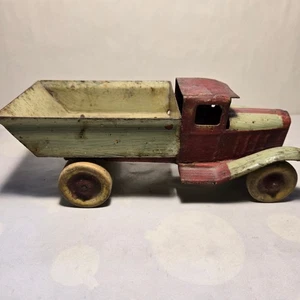 Wyandotte Girard Pressed Steel Dump Truck-Rare 1 Piece Dual Rear Wheels (Read) - Picture 1 of 6