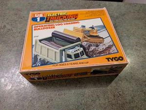 Vintage Tyco US1 Electric Trucking Operating Log Loading Bulldozer HO Scale LESEN - Bild 1 von 10